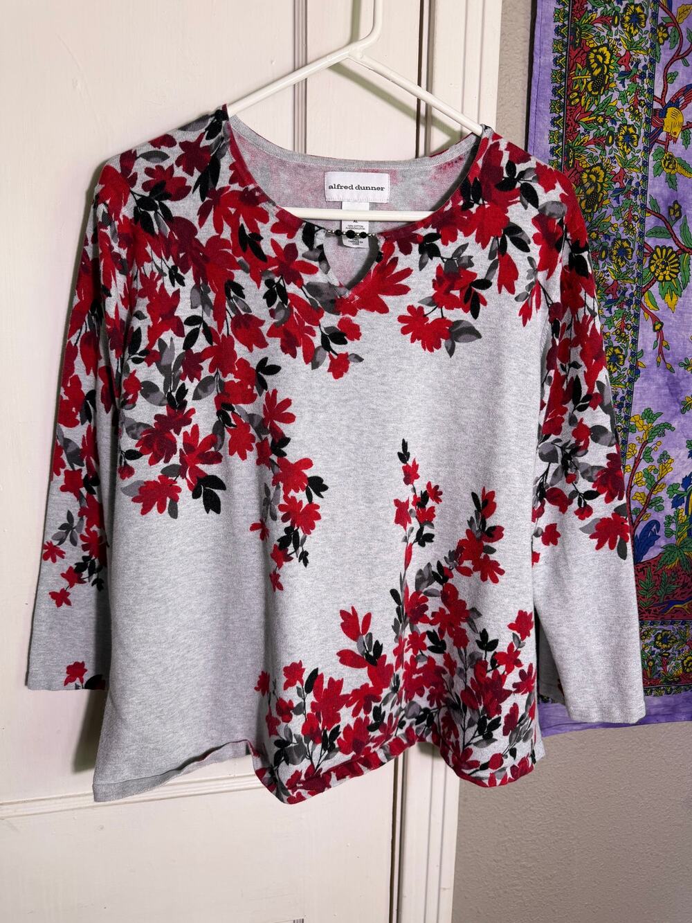 Alfred Dunner Womens XL Floral Top Red Gray 100% Cotton 3/4 Sleeve Beaded Neck